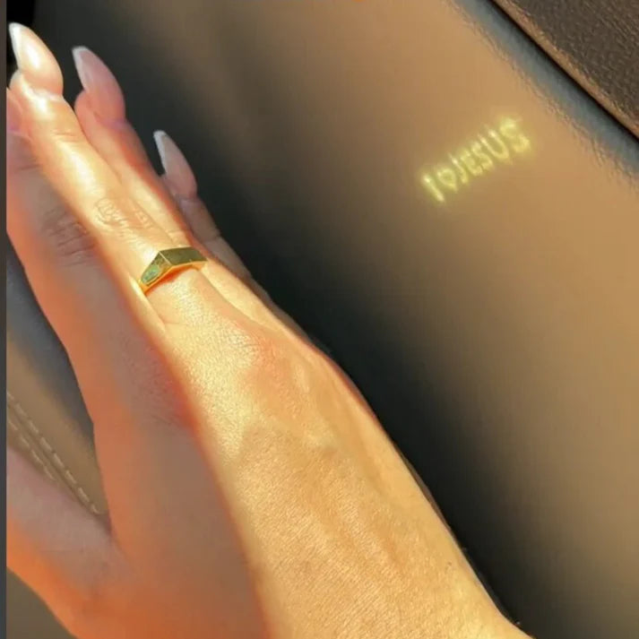 Par de alianças com luz esculpida - i Love Jesus