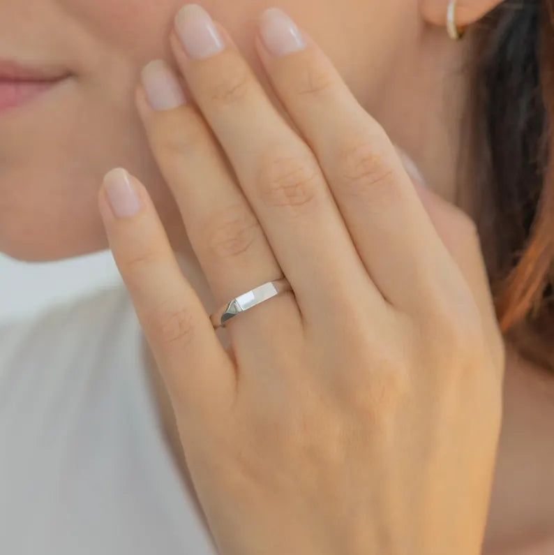 Par de alianças com luz esculpida - I Love you - Prata 925