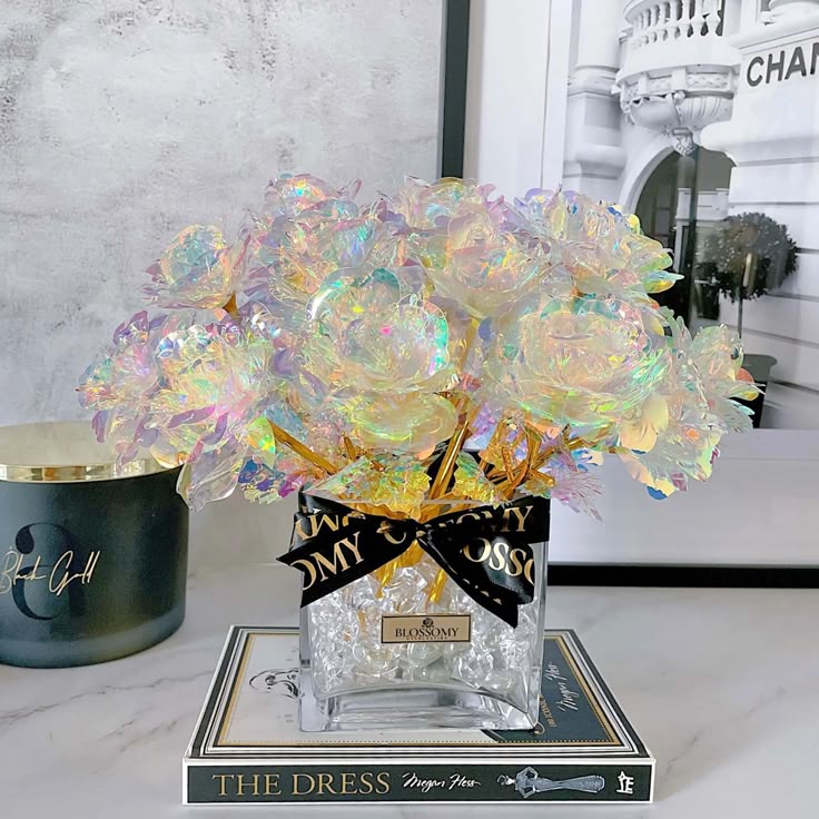 Rosas de cristais banhadas a Ouro