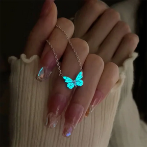 Colar de borboleta luminescente + Brinde