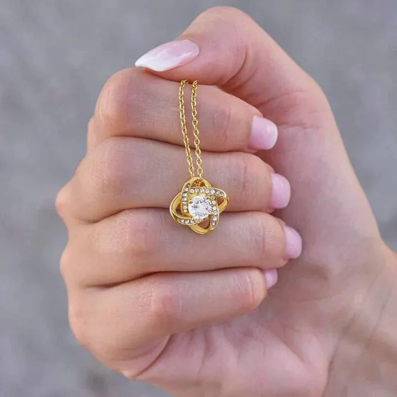 Caixa Com Rosa Eterna + Colar - Dia das mães
